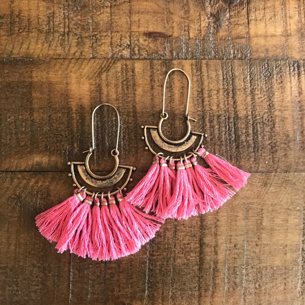 Tassel earrings - hot pink